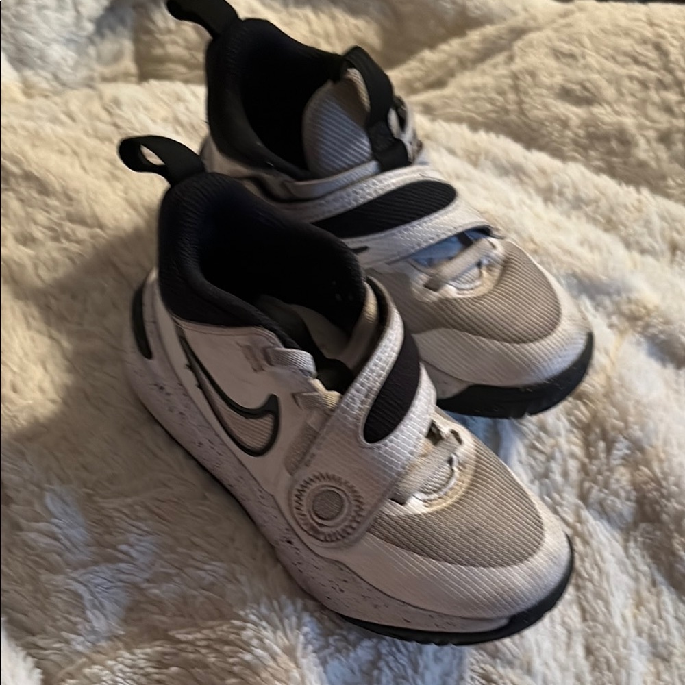 Nike Kids Black and White Sneakers